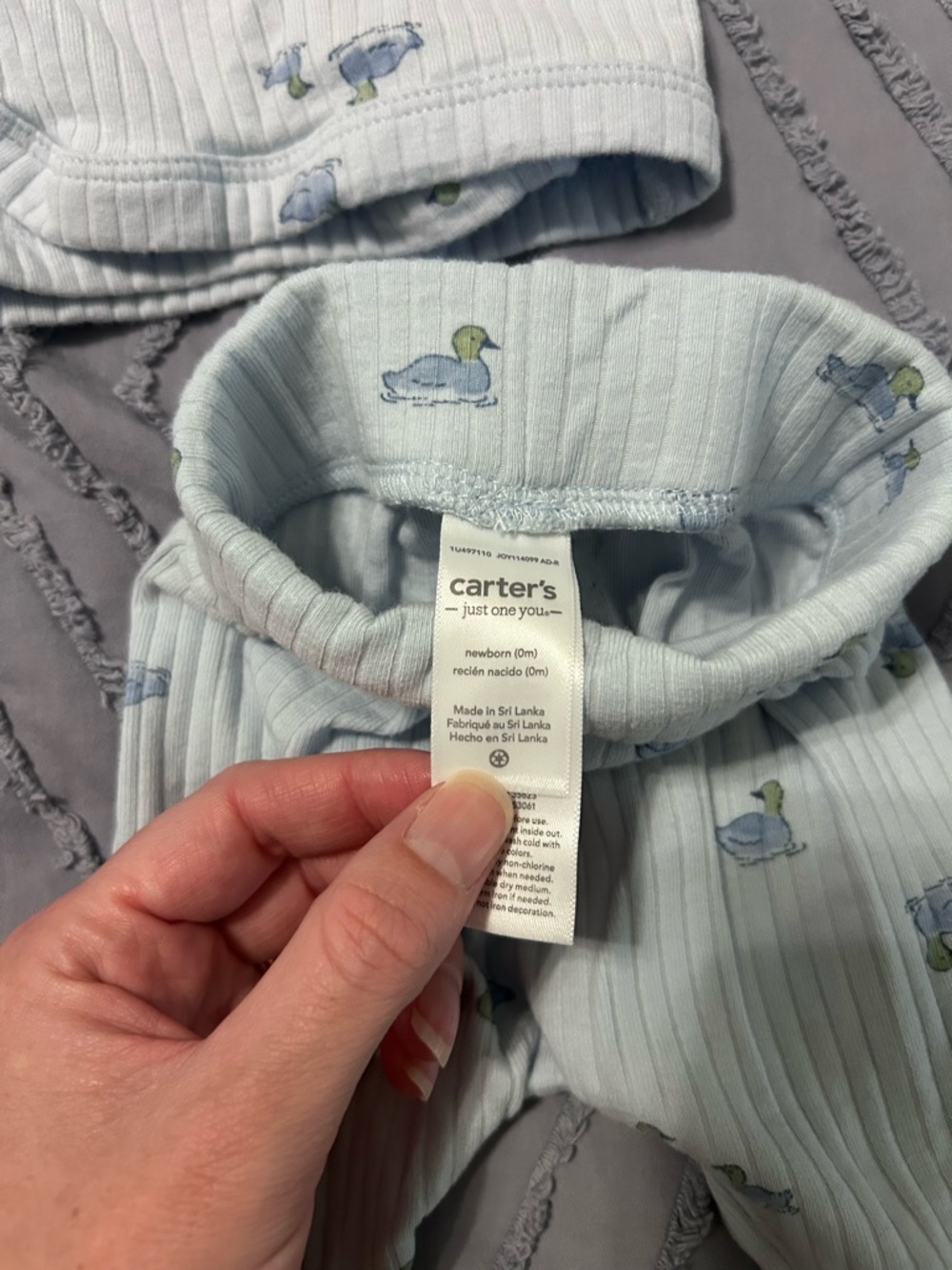 Carters Newborn Set - Picture 3 of 3